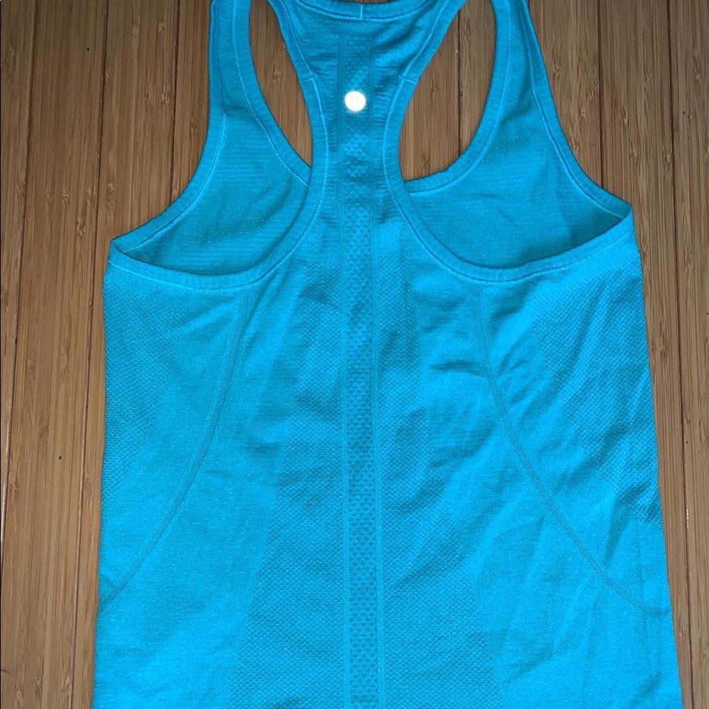 Lululemon tank